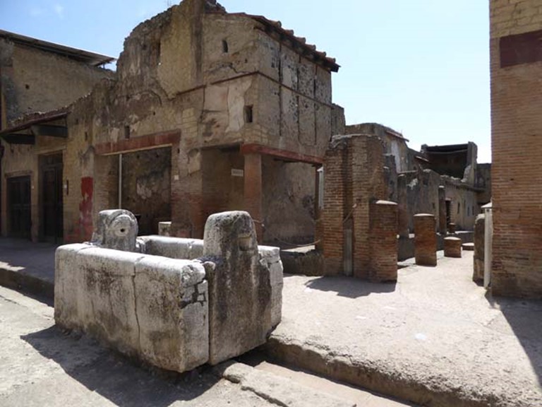 Herculaneum Water Tower in Cardo IV